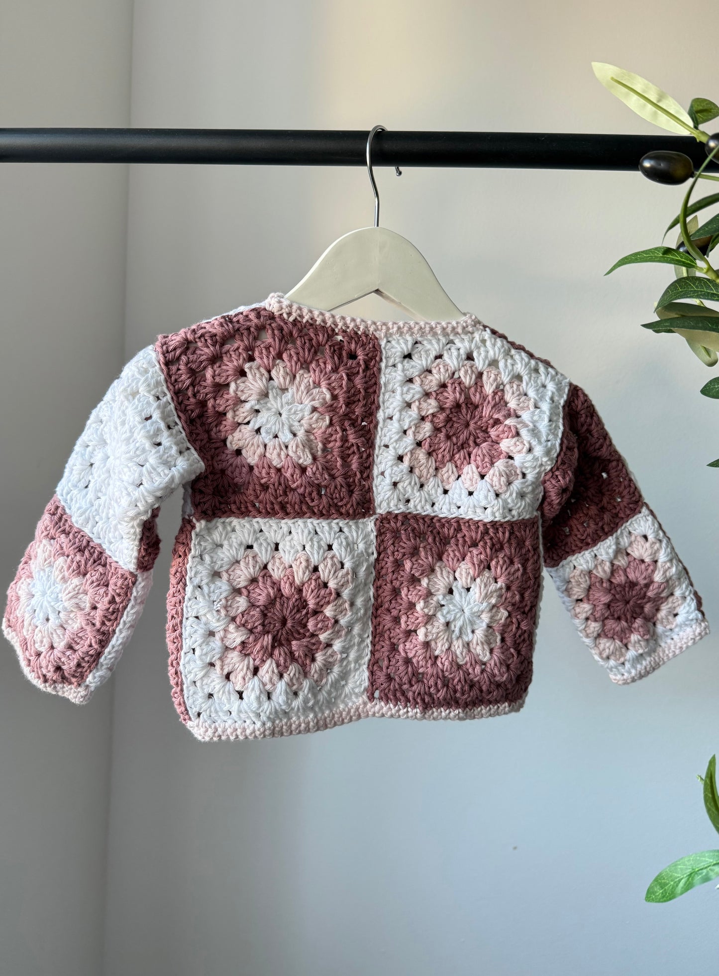 „Mauve“ Cardigan Gr.74/80